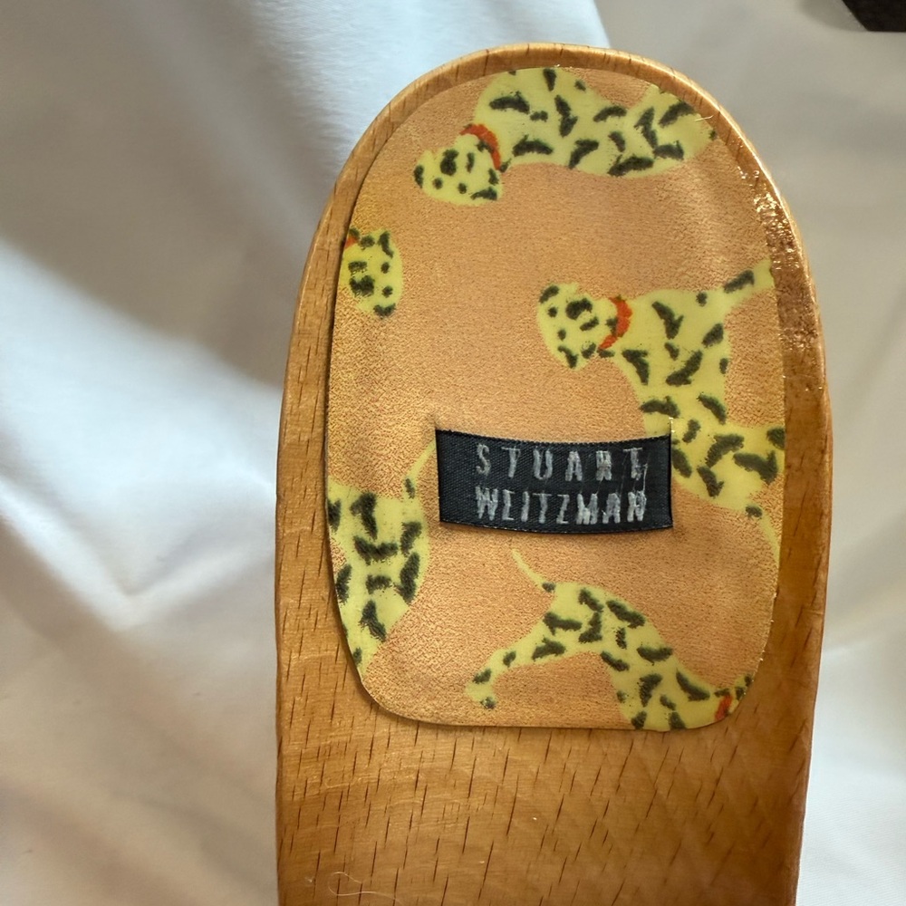 Stuart Weitzman Pink Dalmatian-Print Dog Wood Slide Sandals size 9 - Picture 7 of 7